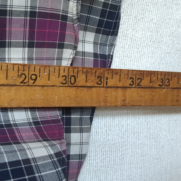 Forsyth of Canada Men's Long Sleeve Button Down Shirt. Size Medium. Plaid - Picture 10 of 11